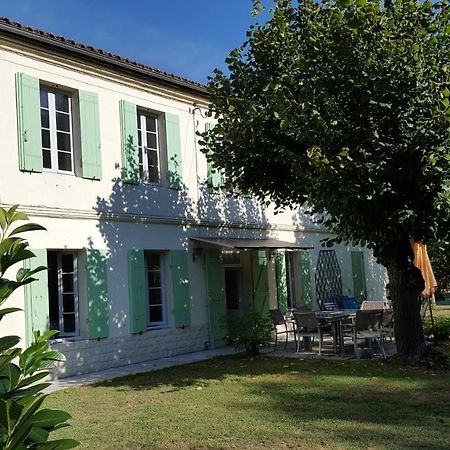 Chez Alexandra Bed & Breakfast Louchats Bagian luar foto