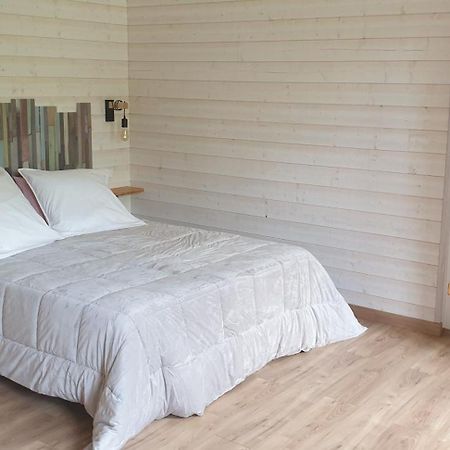 Chez Alexandra Bed & Breakfast Louchats Bagian luar foto