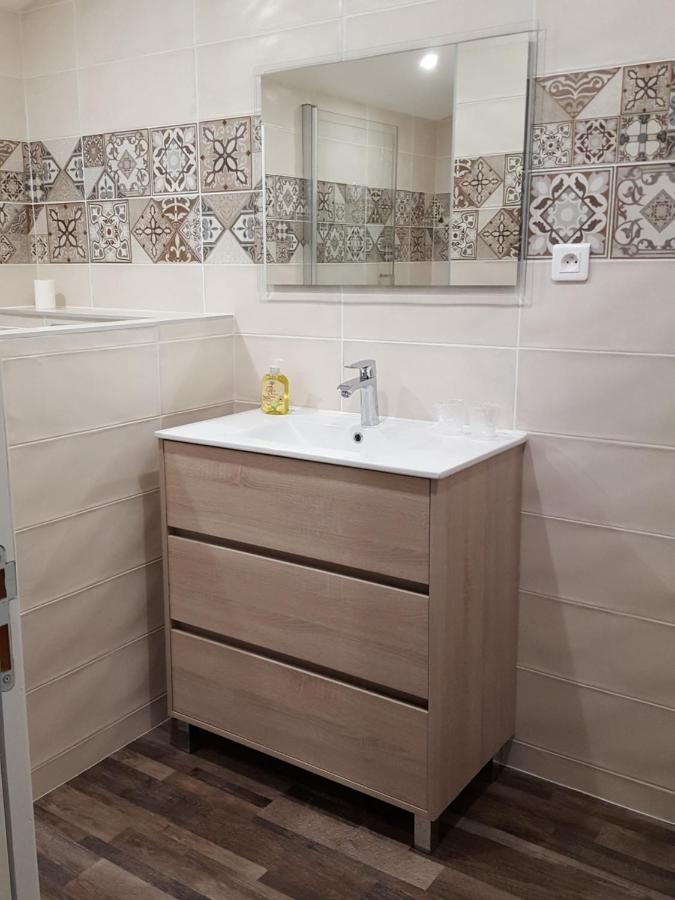 Chez Alexandra Bed & Breakfast Louchats Bagian luar foto