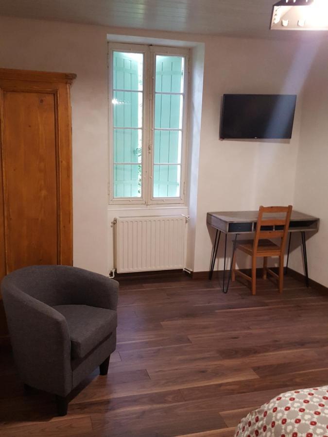 Chez Alexandra Bed & Breakfast Louchats Bagian luar foto