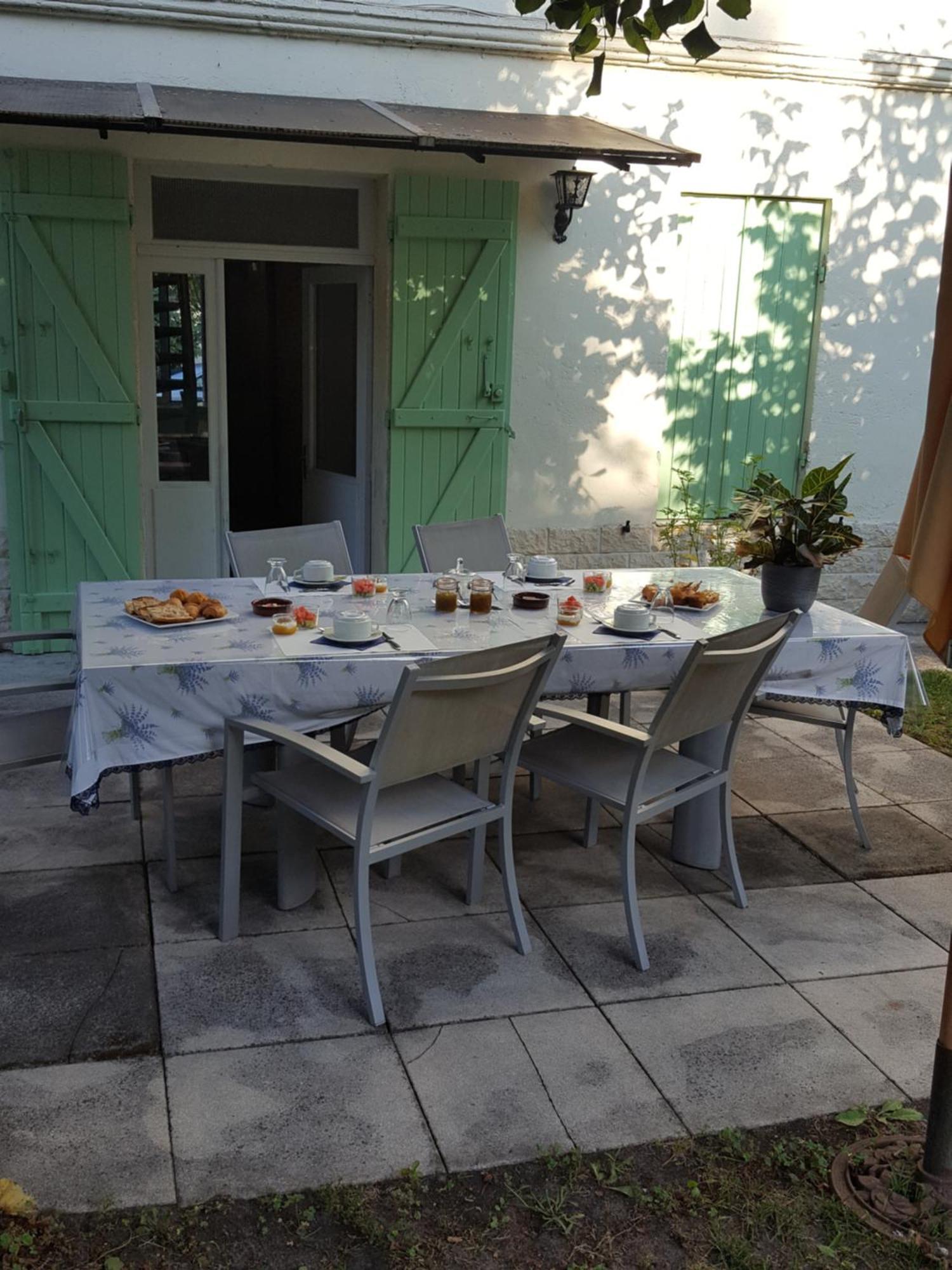 Chez Alexandra Bed & Breakfast Louchats Bagian luar foto